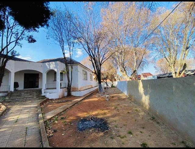 5 BEDROOM HOUSE FOR SALE IN JEPPESTOWN